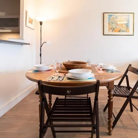 Appartement T2 Avec Vue A 180° Sur Tours